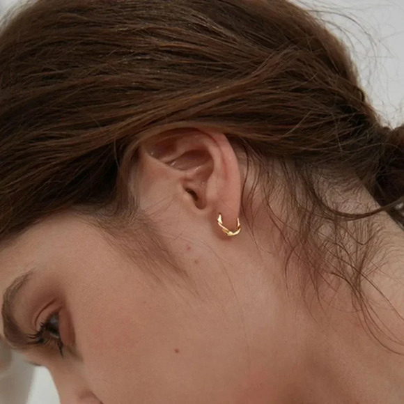 925 Sterling Silver Twist Huggie Hoop Earrings Minimalist Small Hoops - Picture 4 of 12